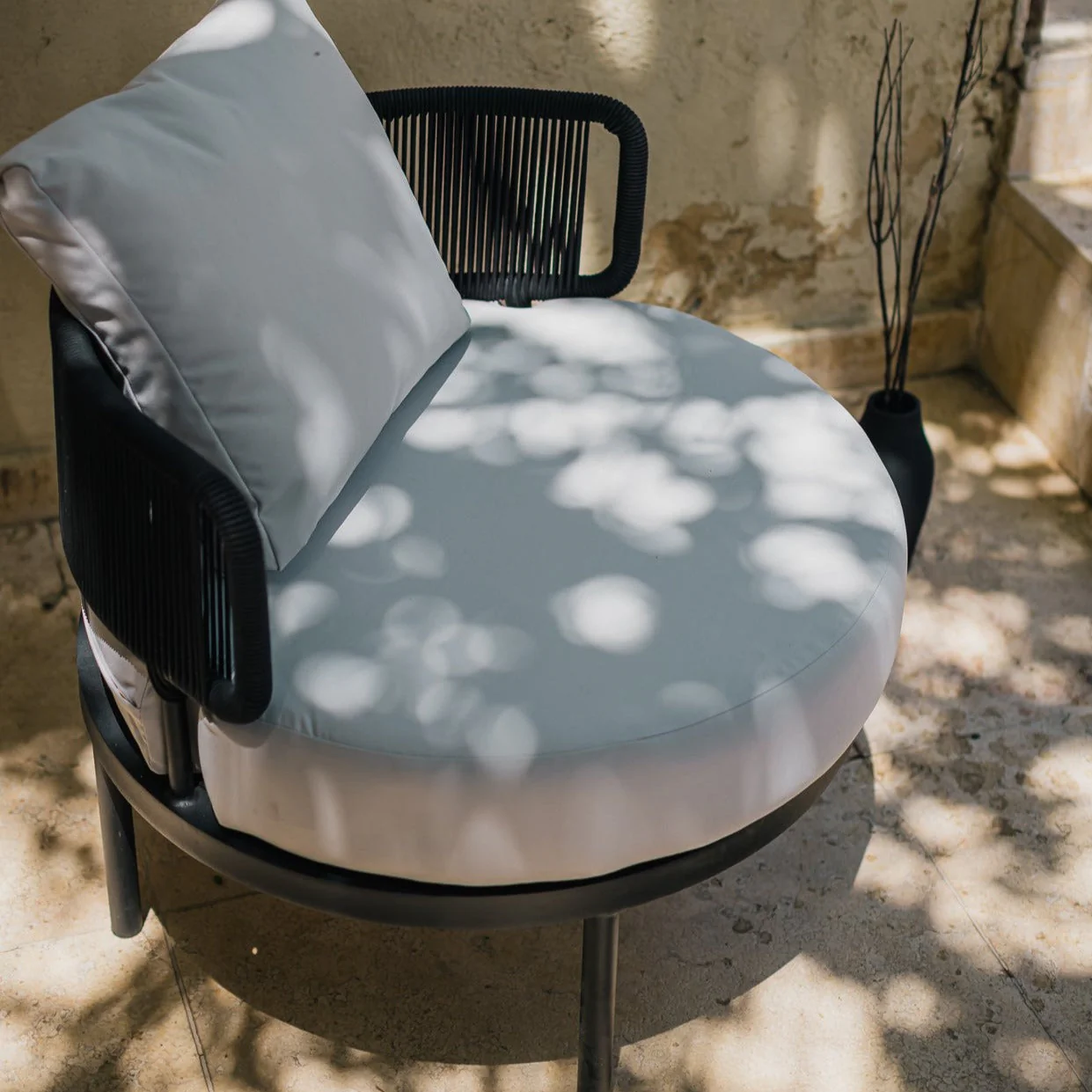 Round Fauteuil With Ropes - Image 8