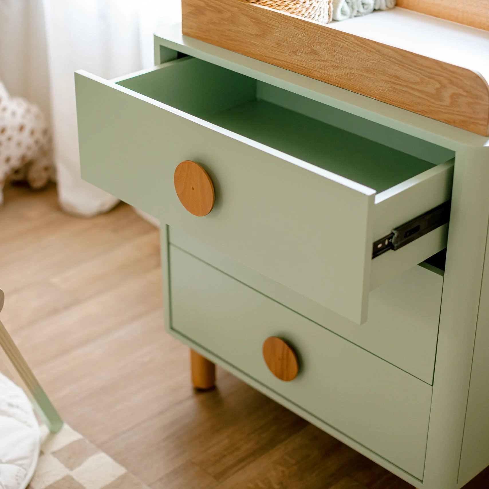 Dozzy Changing Unit - Image 3
