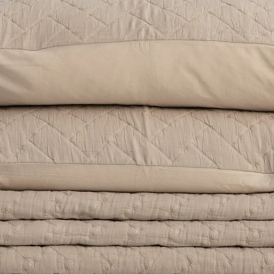 Interweave Quilt - Image 3
