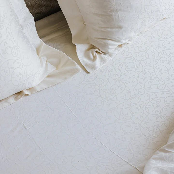 Luxe Sateen Duvet Cover Set - Image 11