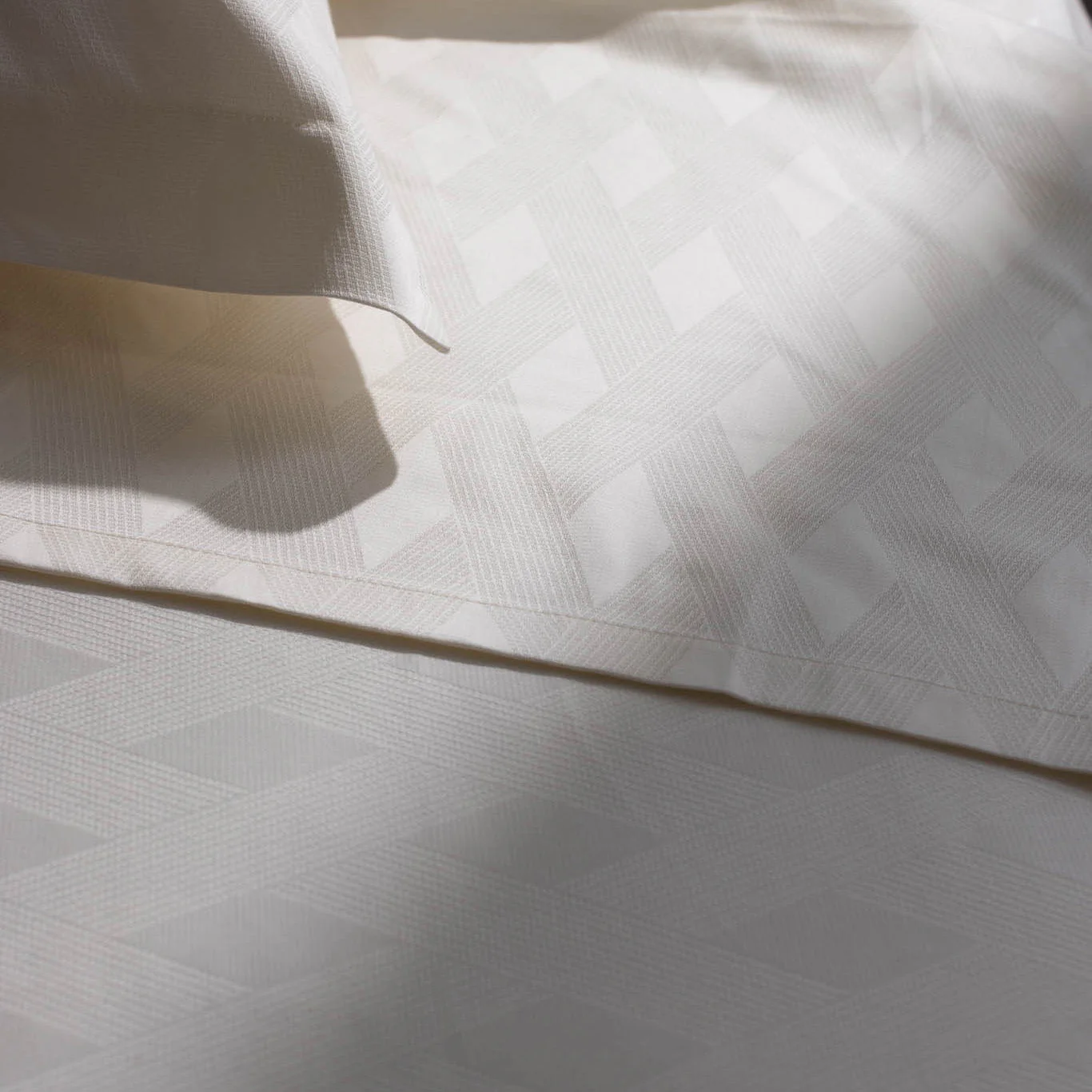 Luxe Sateen Duvet Cover Set - Image 27