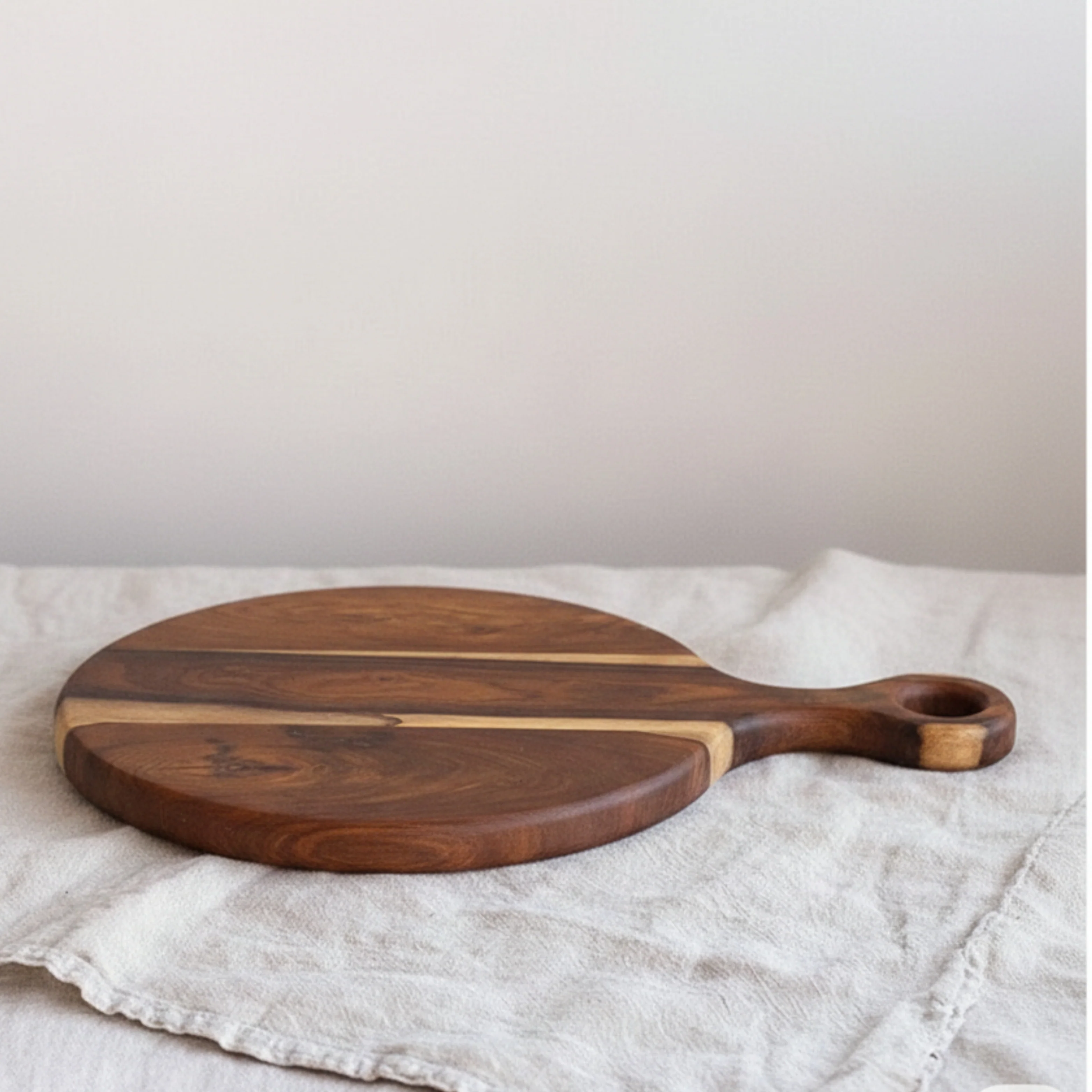 Wooden Round Cutting Board - Image 4