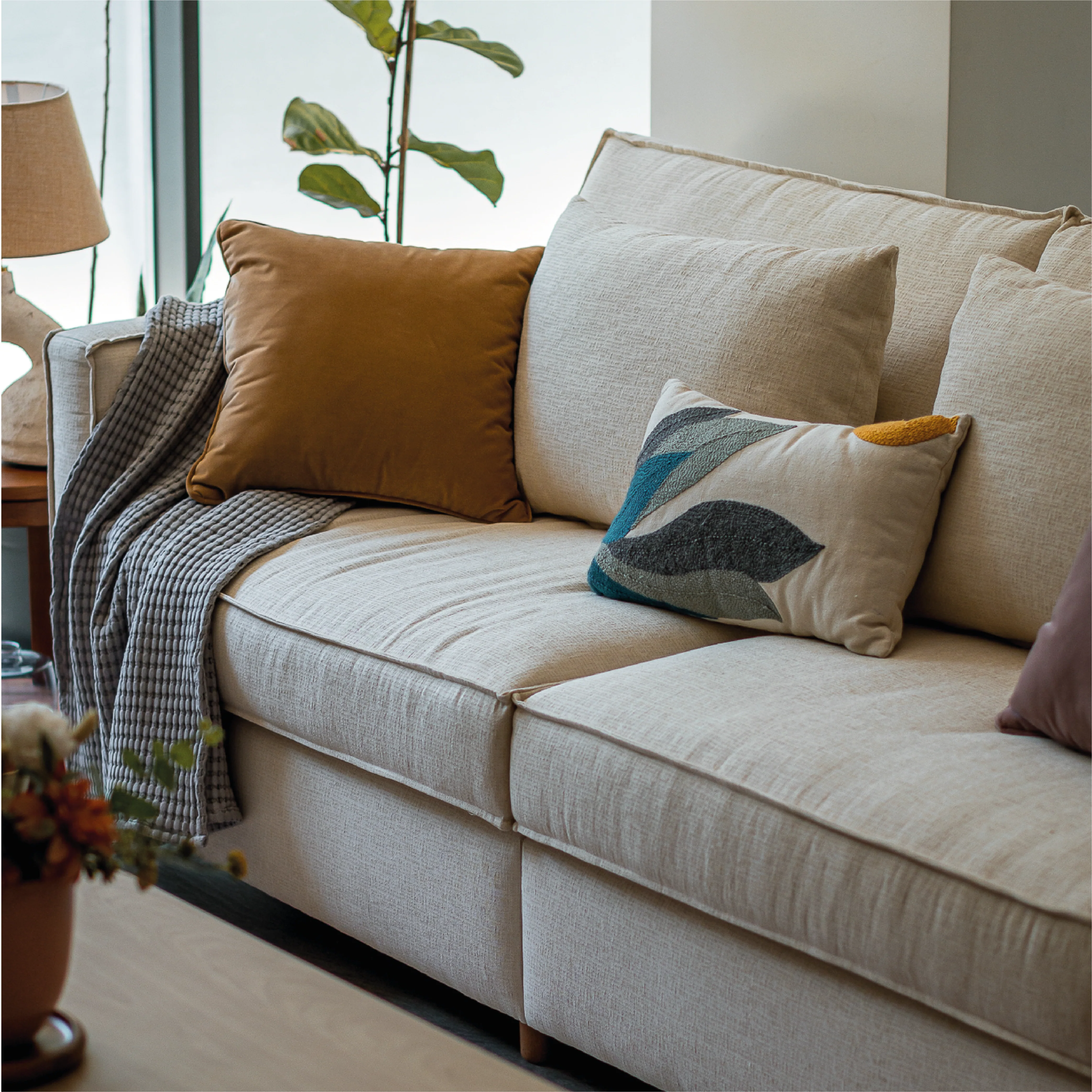 Tulita 3 Seater Sofa - Image 7